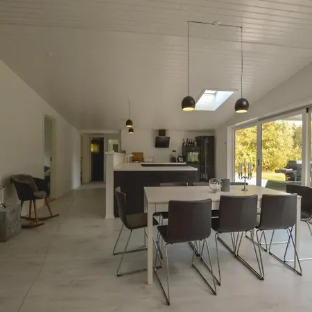 Feriehus Four-bedroom Holiday In